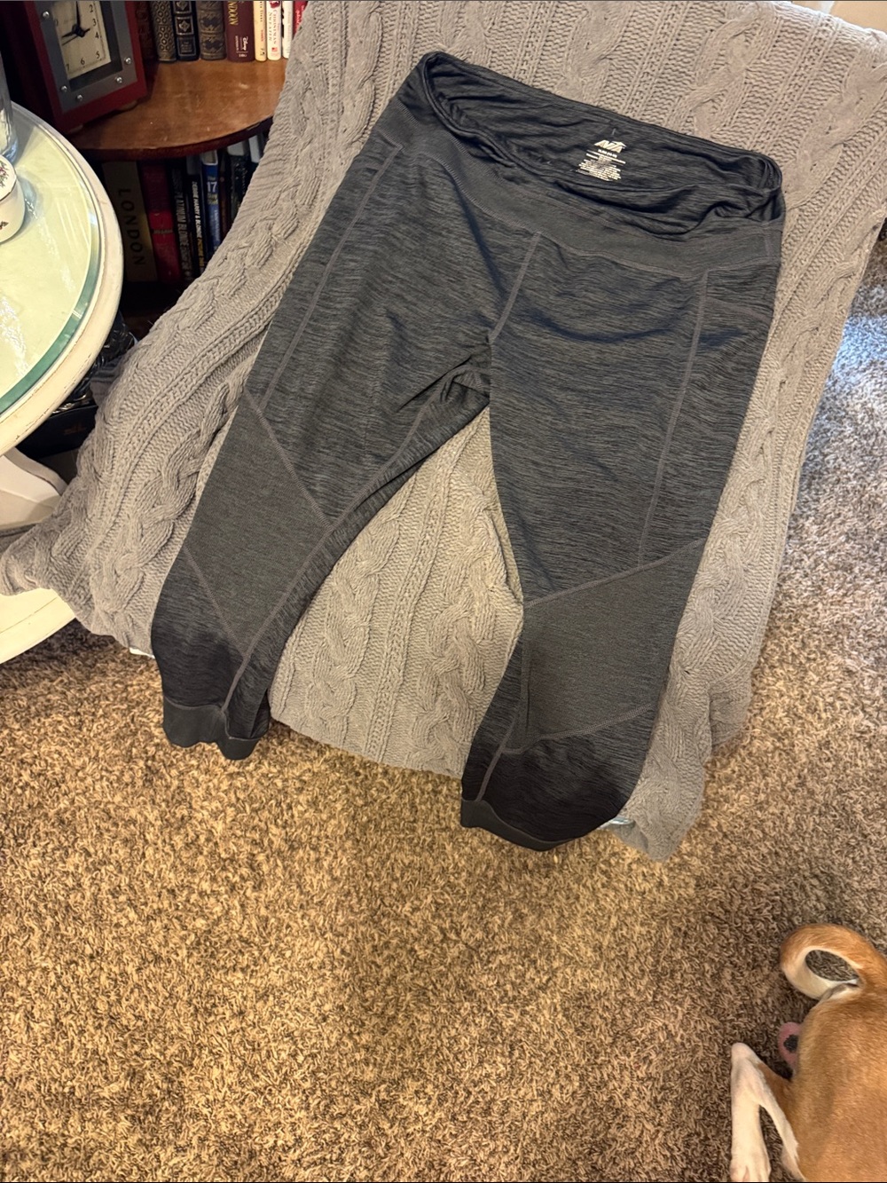 Women’s AVIA Dark Gray Performance Leggings Size XL 16-18